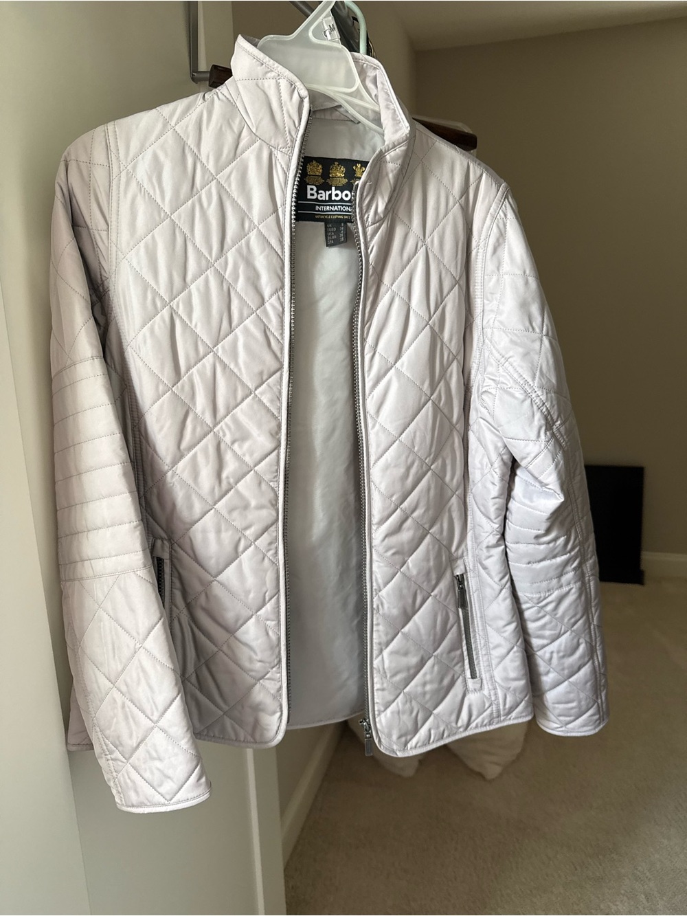 Barbour Quilted Puffer Jacket in Light Gray